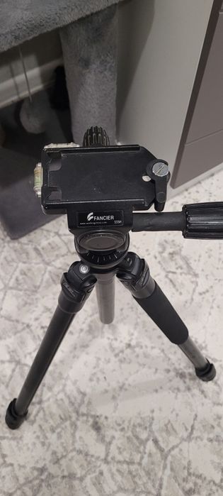 Продам фотоаппарат Canon eos550d