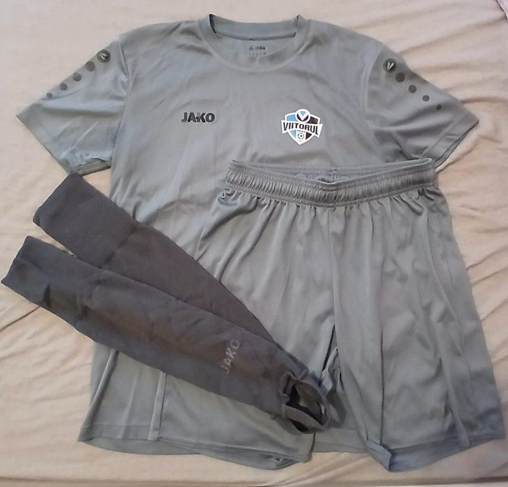 Vand echipament fotbal