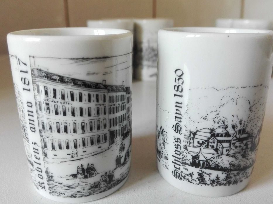 Немски порцеланов сервиз и фонокарти - два лота.