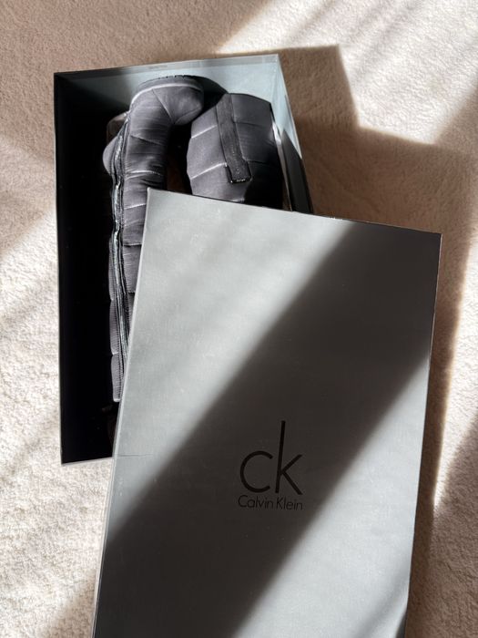 Ботуши Calvin Klein 38номер