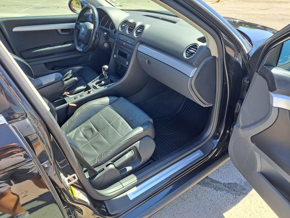 Продавам Сеат Ексео