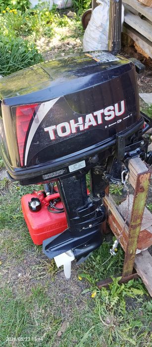 Продам лодочный мотор Tohatsu 9,8