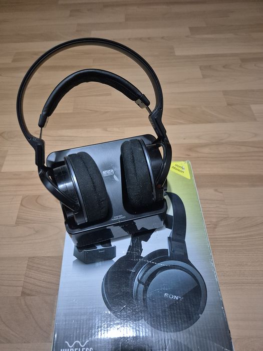 Наушники беспроводные Sony
