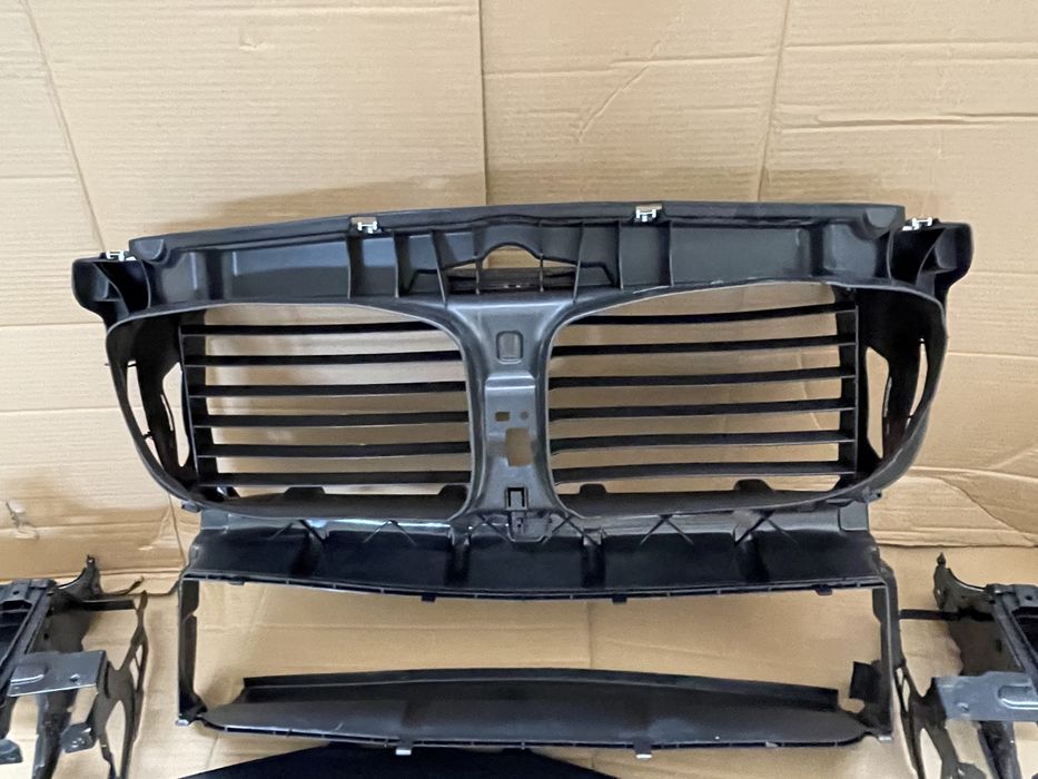 Trager tragar BMW SERIA 5 GT F07 F06 armatura far deflector