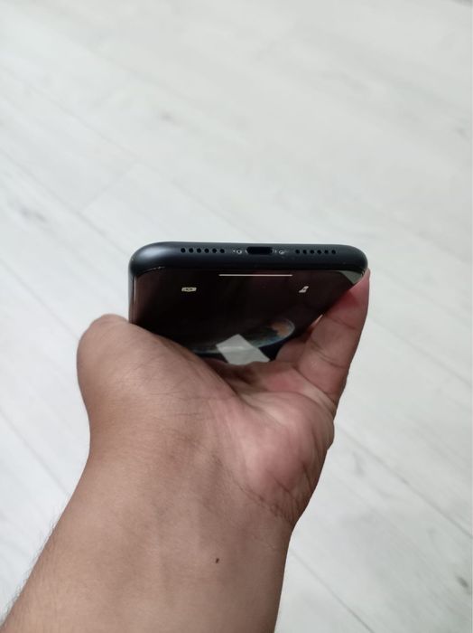 Продам iphone 11 128гб в отличном состояние