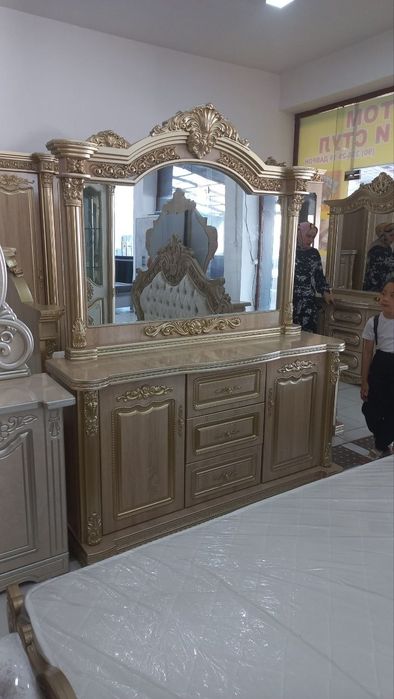 Stenka Troyka Mebel Spalniy Garnitur
