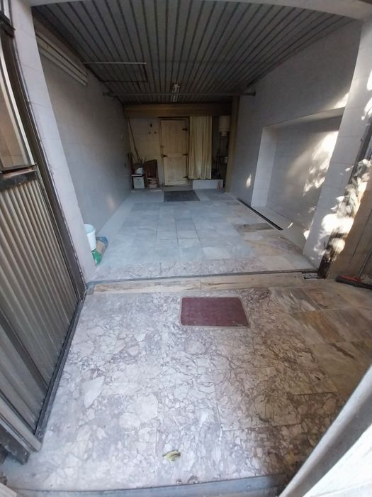 Гараж под наем-30 кв.-НОИ