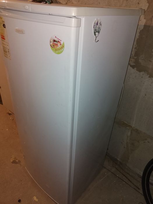 Холодильник Бирюса