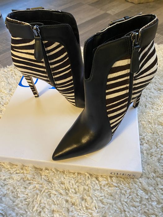 Guess боти ботуши