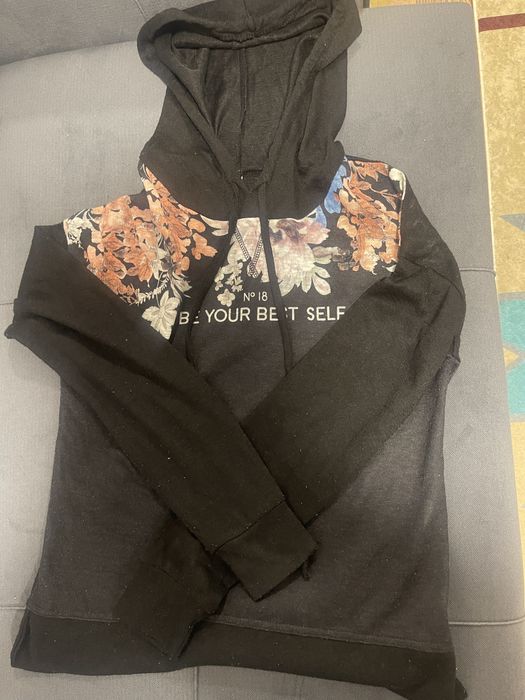 Diferite modele de bluze iarna femei marimea XS/S/M