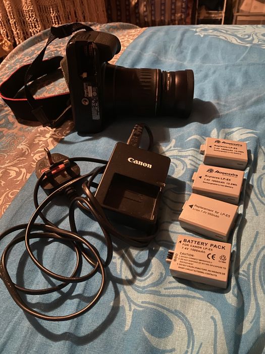 Фотоапарат Canon EOS 450D