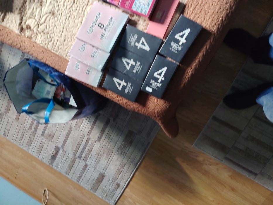 Vând gel polish unghii