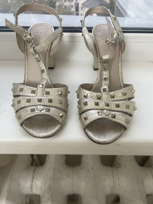 Обувь летняя ( босоножки)