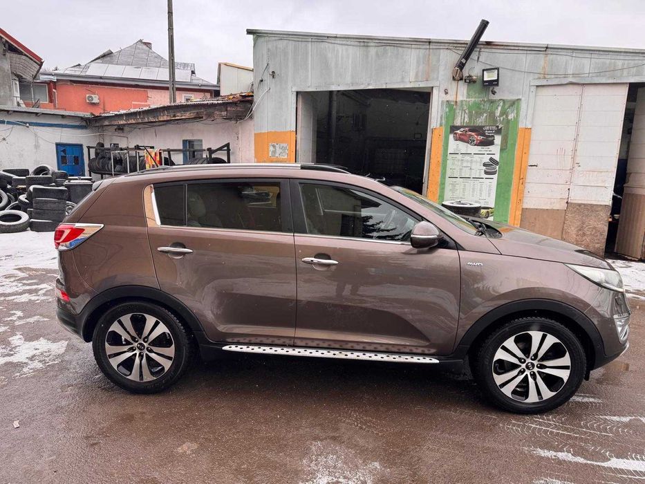 Kia Sportage 4WD, Panoramic, Piele, AT, Navigatie, Diesel