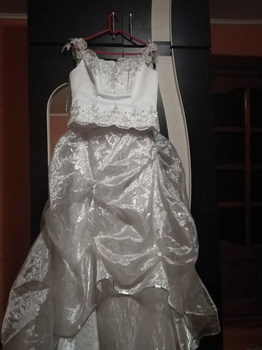 Rochie de mireasa din 2 piese