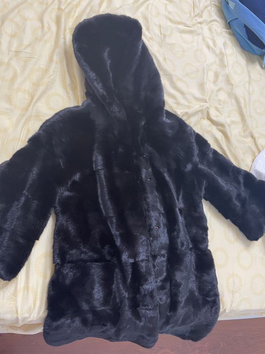 Шуба, до колен…..