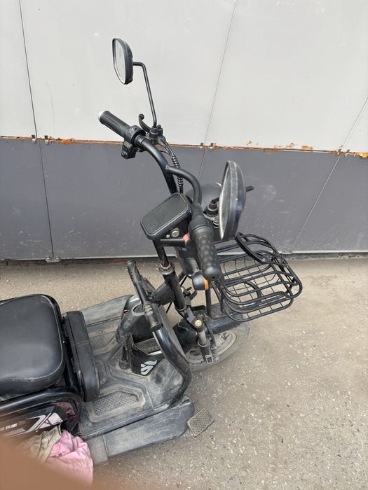 Трицикл, б/у, требует ремонта!