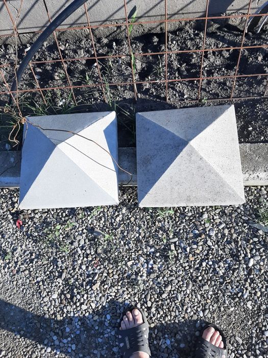 Capace / palarie stalpi beton