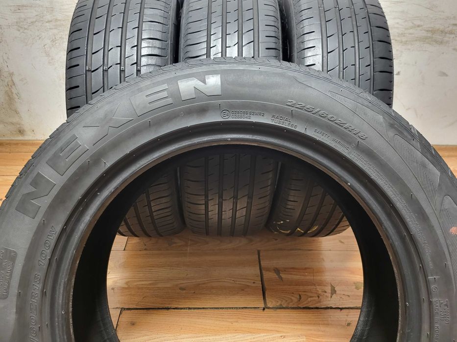 225/60/18 Nexen / летни гуми джип