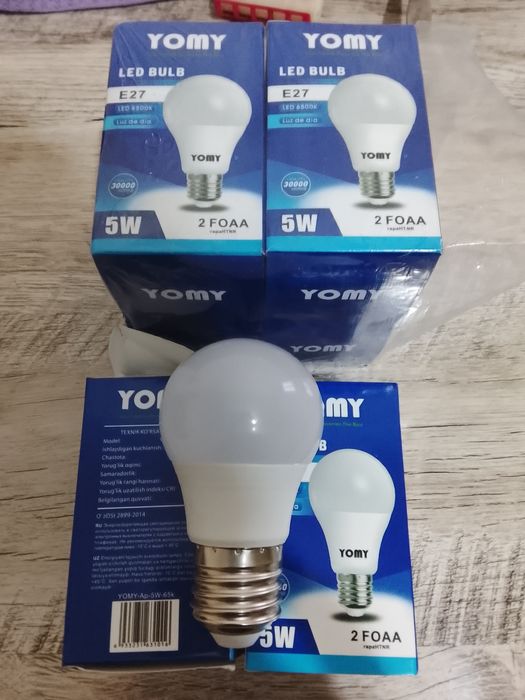 Лампочки 5w led новые.