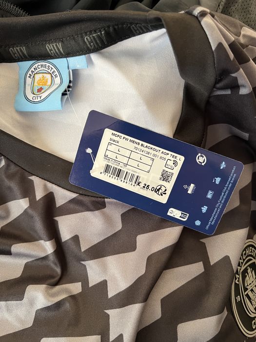 Футбол ишқибозлари учун, Англия-Манчестер Ситидан олинган.