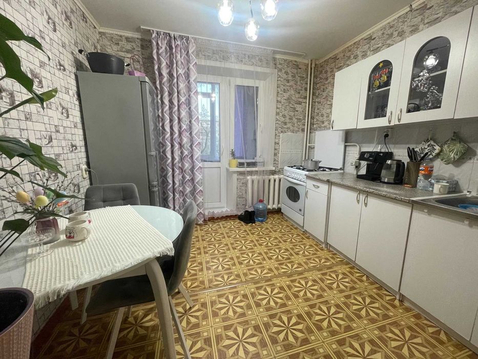 2-ка на 3м этаже 9 мкрн квартиры