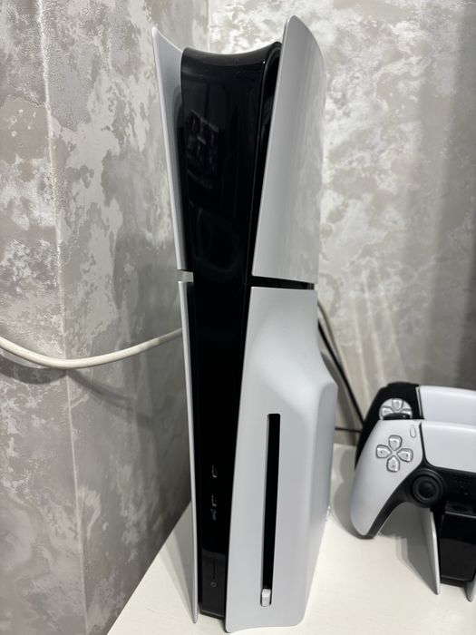 Продам Sony Playstation 5