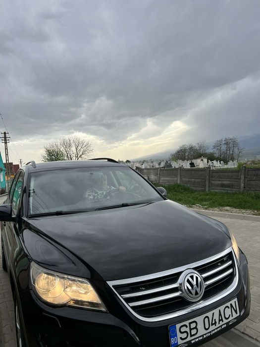 Vând VW Tiguan Off Roud 2.0 TSI 4Motion Track & Field, an fabricație 2010, cutie automata, 170 cp.