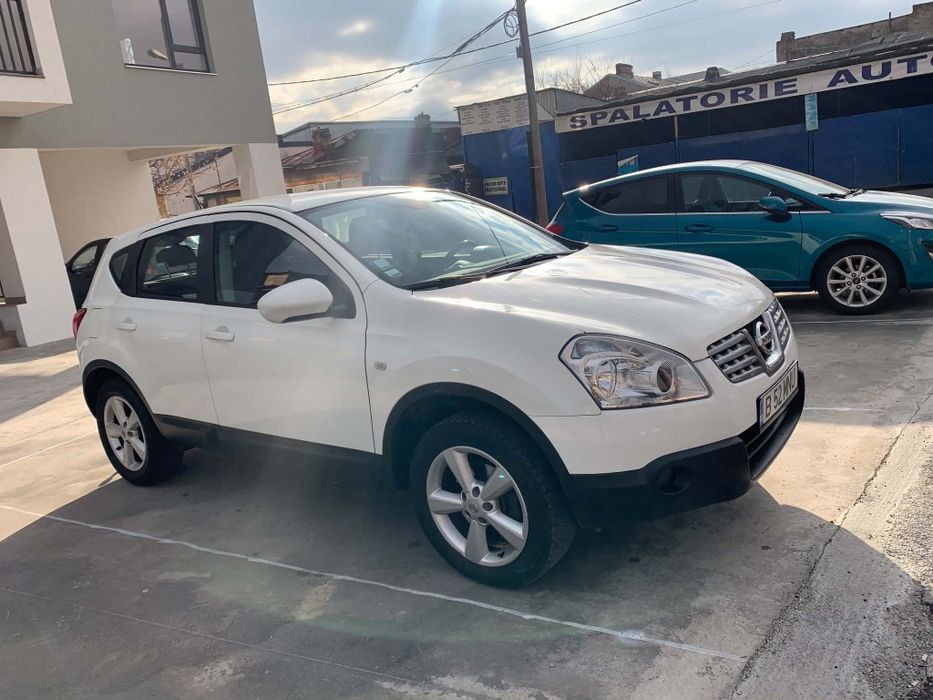 Nissan Qashqai 2010 Motor 2.0 benzina , 200.000  KM  , 4400 negociabil