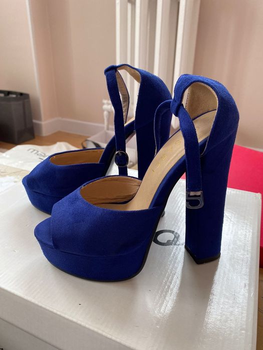 Продам женскую обувь