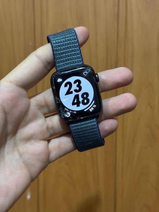 Apple Watch SE 44mm