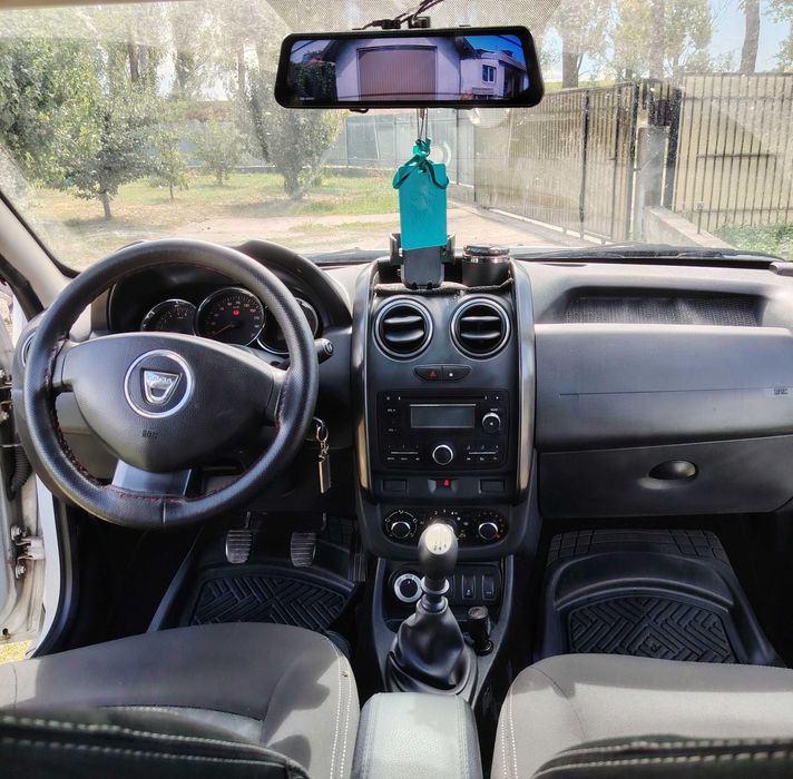 VÂND Dacia Duster