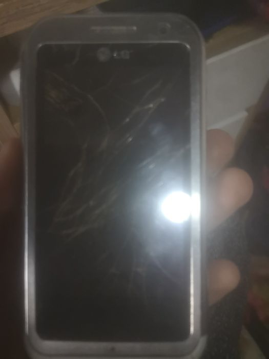 Lg km900 de piese (touchscreen merge nu mai sus de tot)