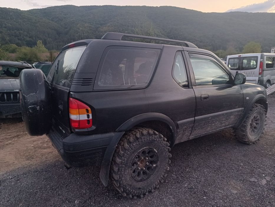 Опел Фронтера б 2.2 дтi  116 коня на части къса 2001 год