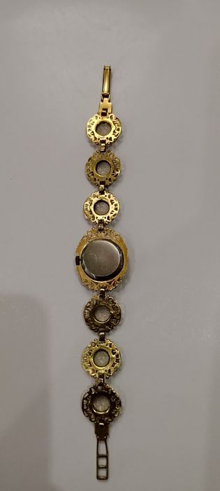 Часы женские в рабочем состоянии