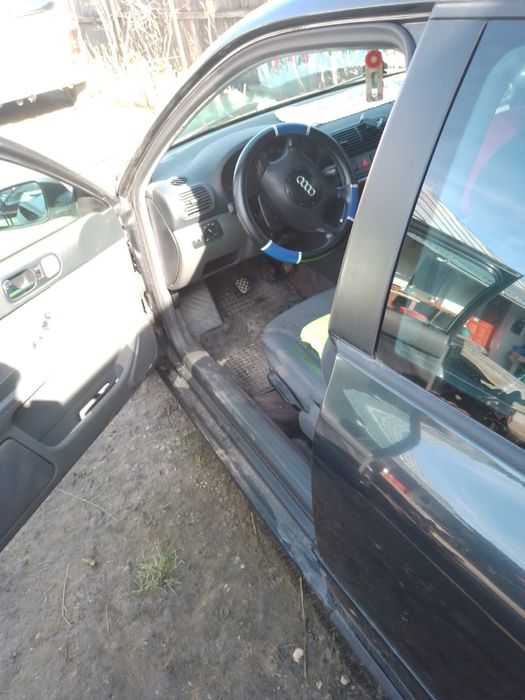 Audi A3 1.6 benzină 1998, climă, geamuri electrice - 1000€ FIX