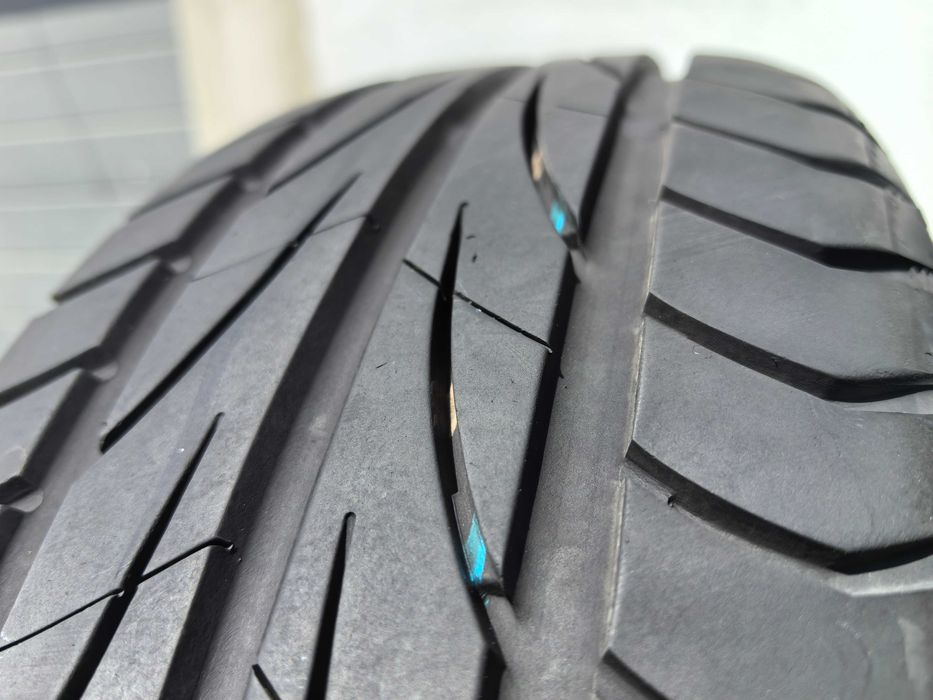 205/65/15 Семперит ДОТ 2015 г - 95 % профил !