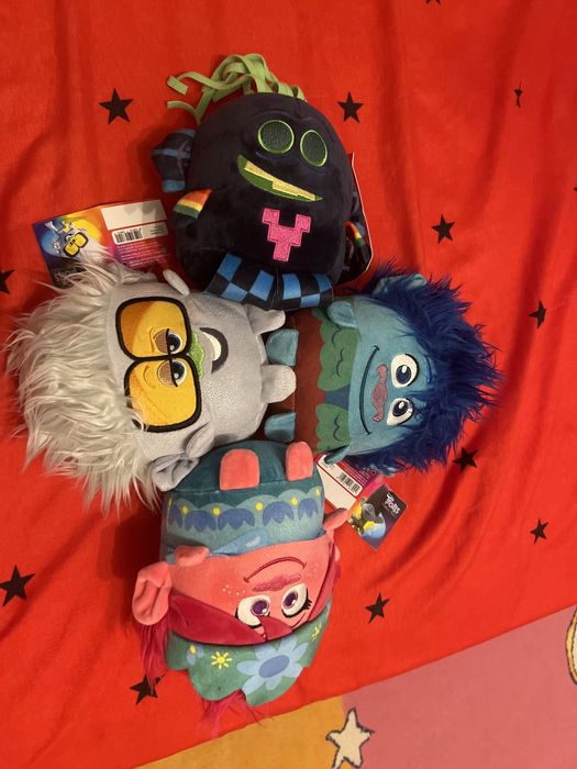 Plush-uri trolls