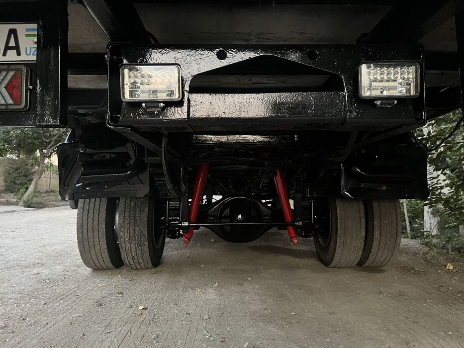 MERCEDES BENZ ATEGO 815 сотилади 2001 йил метанли. Борт с тентом