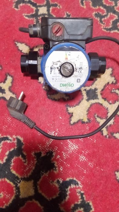 Продам насос воды