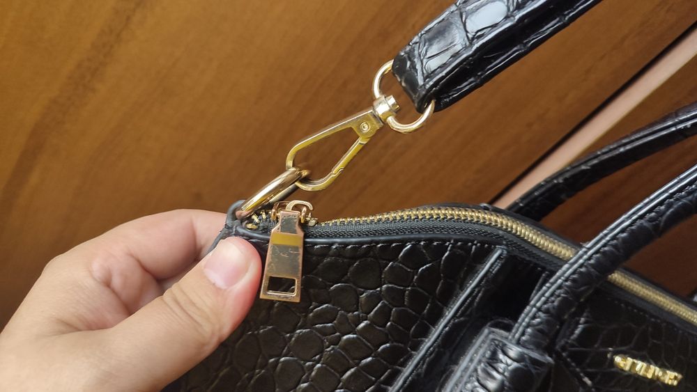 Сумка givenchy в отличном состоянии