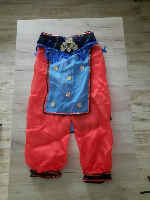 Costum deosebit balet, printesa Jasmine-din piesa Cenusareasa, 9-10 an