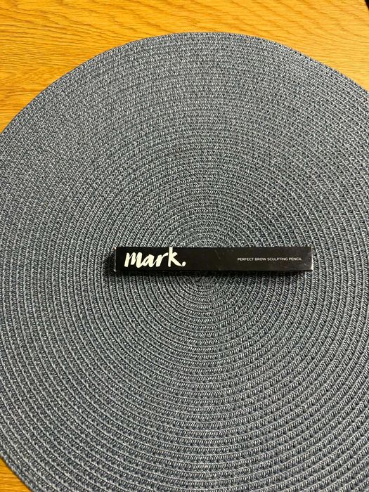 AVON, Скулптуриращ молив за вежди Brow Sculpting, нюанс soft brown