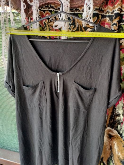 Tricou / Bluză casual de damă – Negru, decolteu în V cu fermoar, Mărimea L / XL