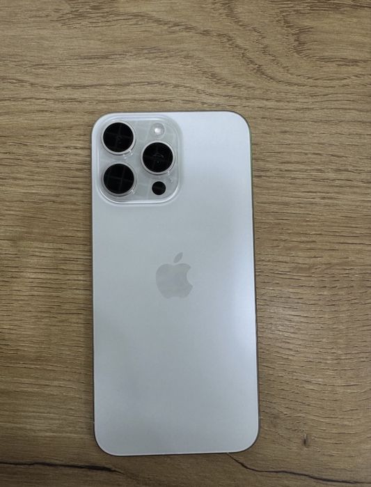 Продаю iPhone 15 pro max 256gb