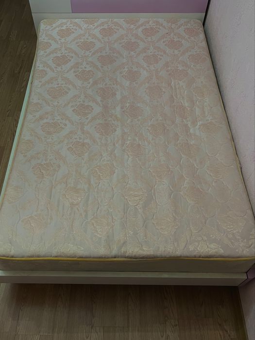 Матрас б/у 190×120