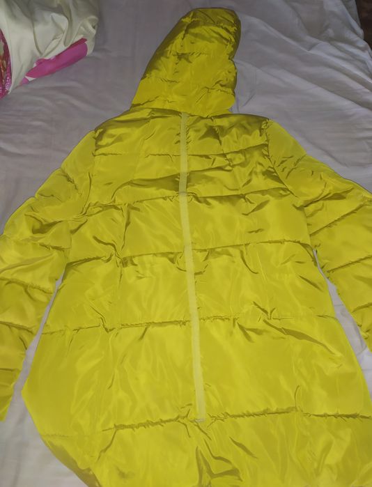 Продам куртку подростковую рост 160 см