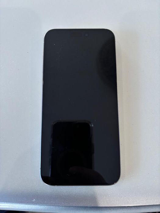 Iphone 15 pro max-91 % bateria