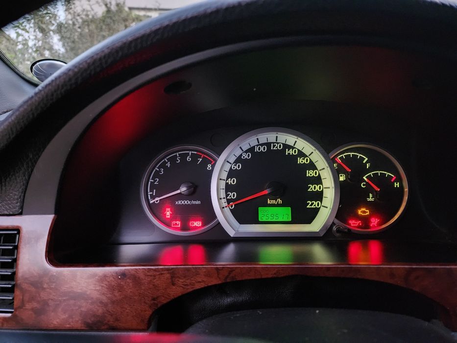 Lasetti 2010 dekabr. Edial holatda metan 100