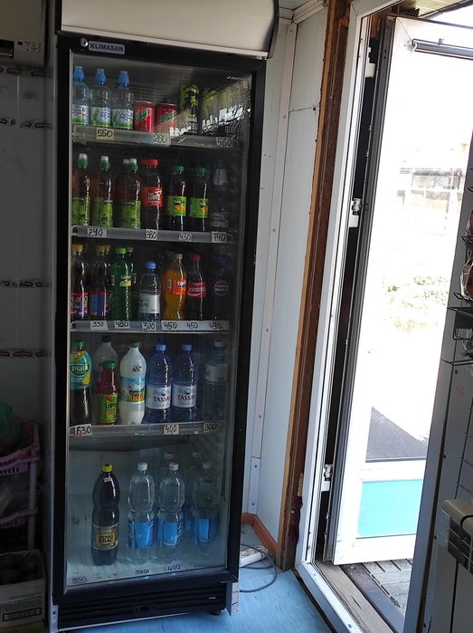 витринные холодильники 2_шт срочно продам